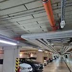 Exclusive - Free Parking براتسيلافا
