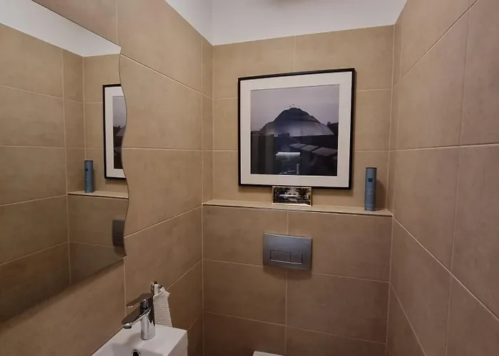 Exclusive - Free Parking *